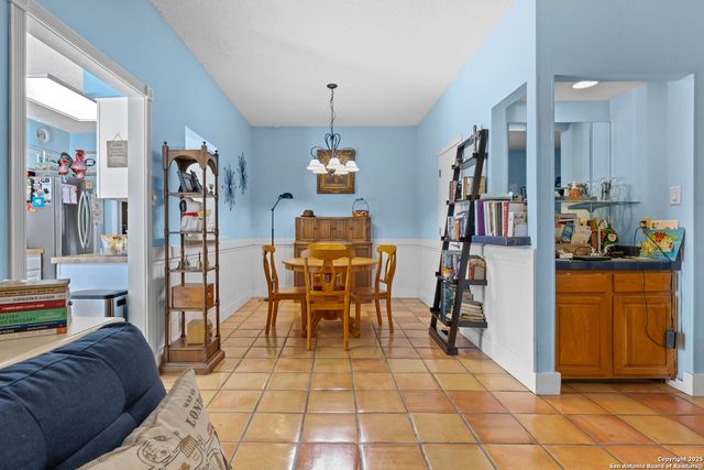 829 W Bitters Rd Apt 703, San Antonio, TX 78216