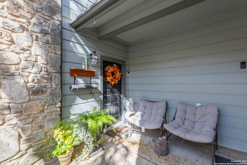 829 W Bitters Rd Apt 703, San Antonio, TX 78216