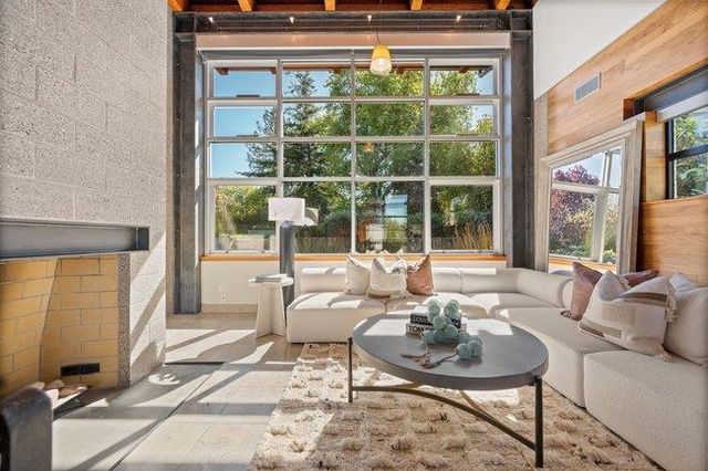 436 Lakeview Way, Redwood City, CA 94062