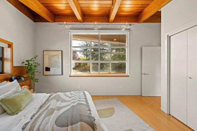 436 Lakeview Way, Redwood City, CA 94062