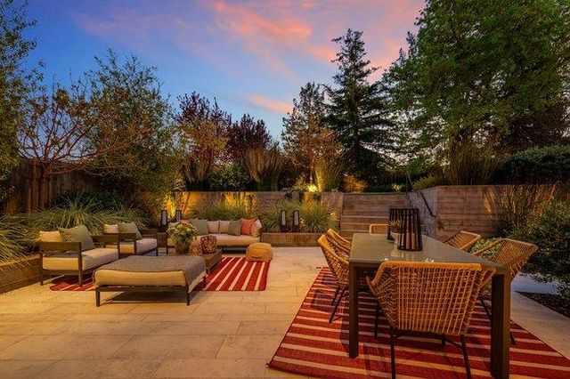 436 Lakeview Way, Redwood City, CA 94062