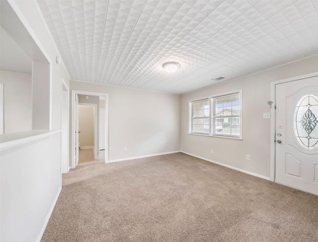 419 W Cleveland Street, Baytown, TX 77520
