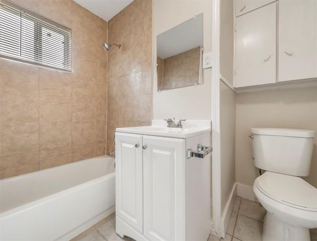 419 W Cleveland Street, Baytown, TX 77520