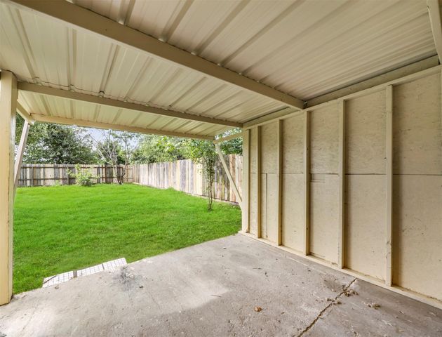419 W Cleveland Street, Baytown, TX 77520