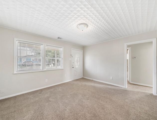 419 W Cleveland Street, Baytown, TX 77520