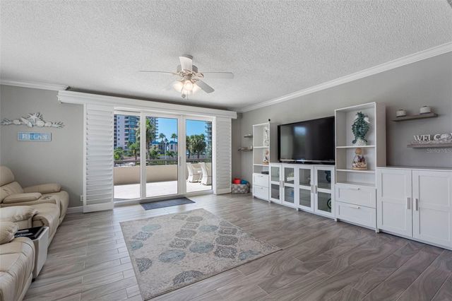 1501 GULF BOULEVARD 102, Clearwater Beach, FL 33767