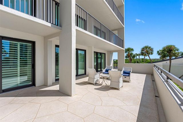 1501 GULF BOULEVARD 102, Clearwater Beach, FL 33767