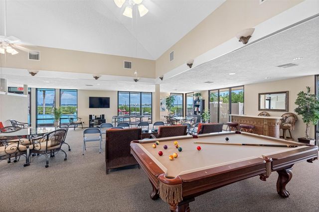 1501 GULF BOULEVARD 102, Clearwater Beach, FL 33767