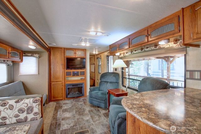 64 Wilderness Way, Deming, WA 98244