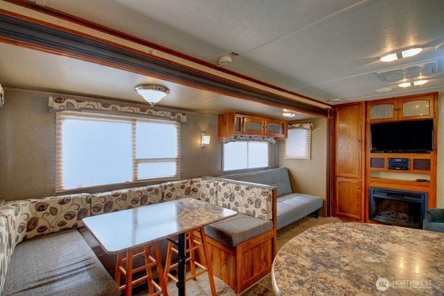 64 Wilderness Way, Deming, WA 98244