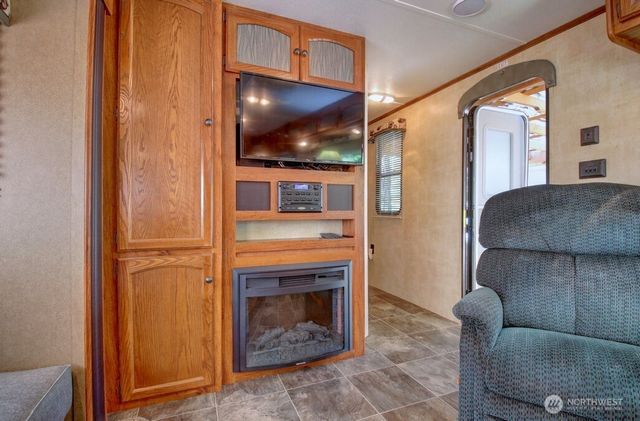 64 Wilderness Way, Deming, WA 98244