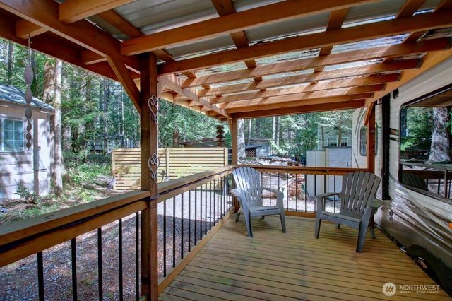 64 Wilderness Way, Deming, WA 98244