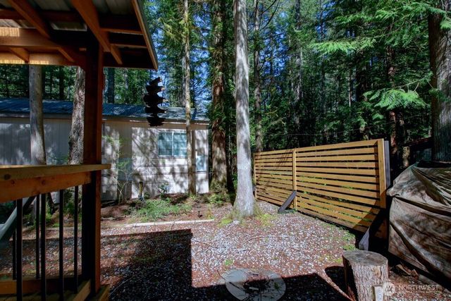 64 Wilderness Way, Deming, WA 98244