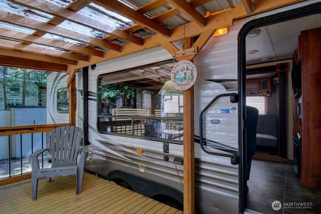 64 Wilderness Way, Deming, WA 98244