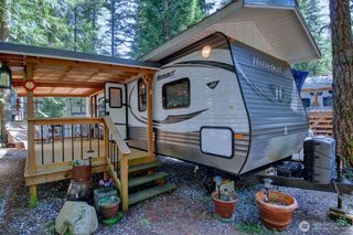 64 Wilderness Way, Deming, WA 98244