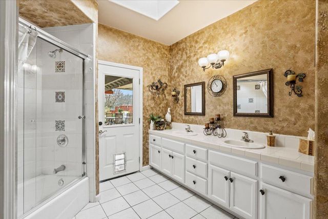 1110 Trails End Drive, Placerville, CA 95667