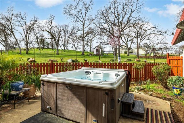 1110 Trails End Drive, Placerville, CA 95667