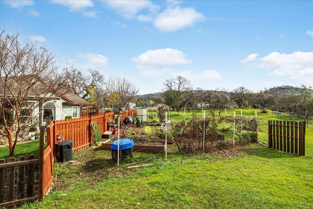 1110 Trails End Drive, Placerville, CA 95667