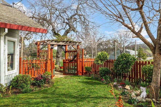 1110 Trails End Drive, Placerville, CA 95667