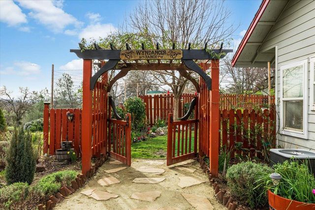 1110 Trails End Drive, Placerville, CA 95667