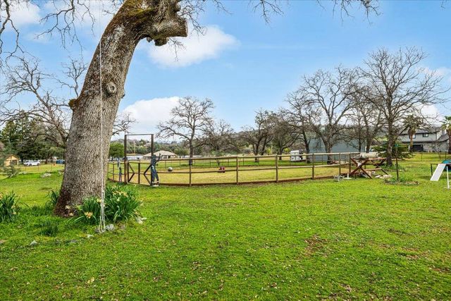 1110 Trails End Drive, Placerville, CA 95667