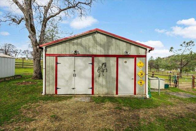 1110 Trails End Drive, Placerville, CA 95667