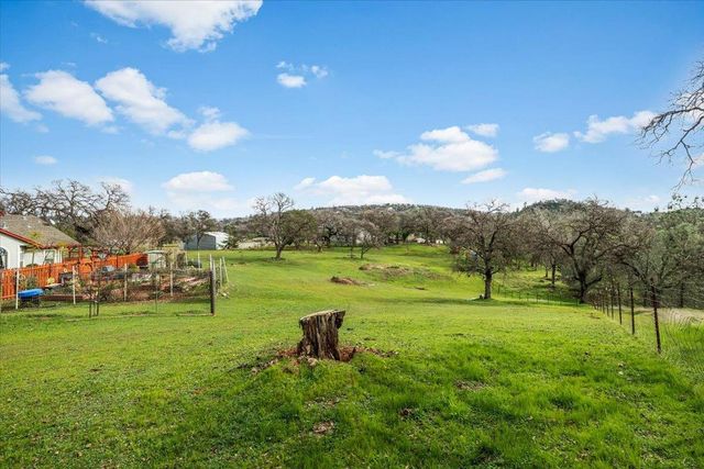 1110 Trails End Drive, Placerville, CA 95667