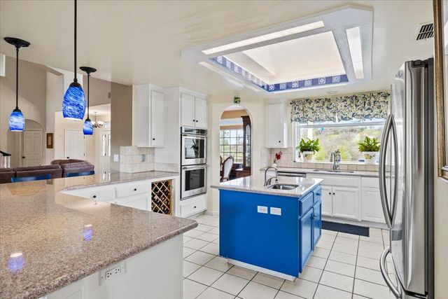 1110 Trails End Drive, Placerville, CA 95667