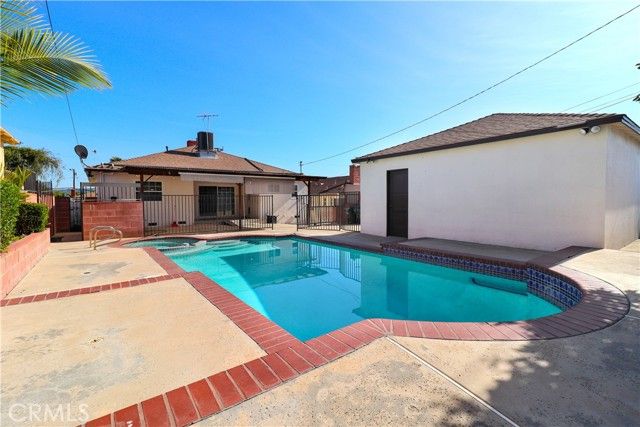 633 N 6th, Montebello, CA 90640