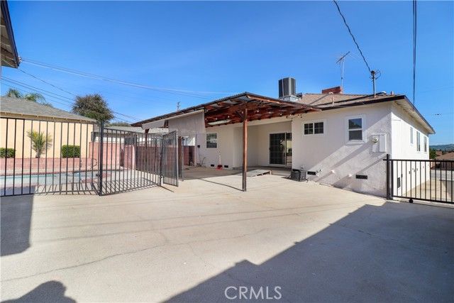 633 N 6th, Montebello, CA 90640