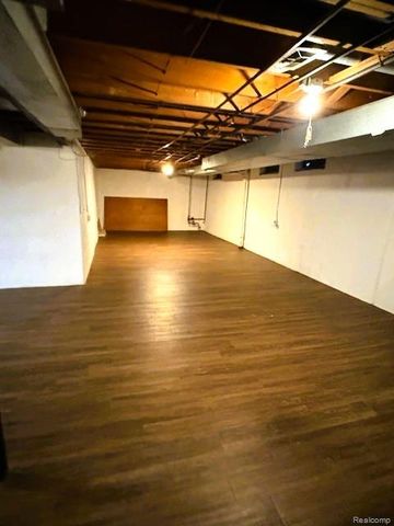 22465 Kenwyck Drive, Southfield, MI 48034