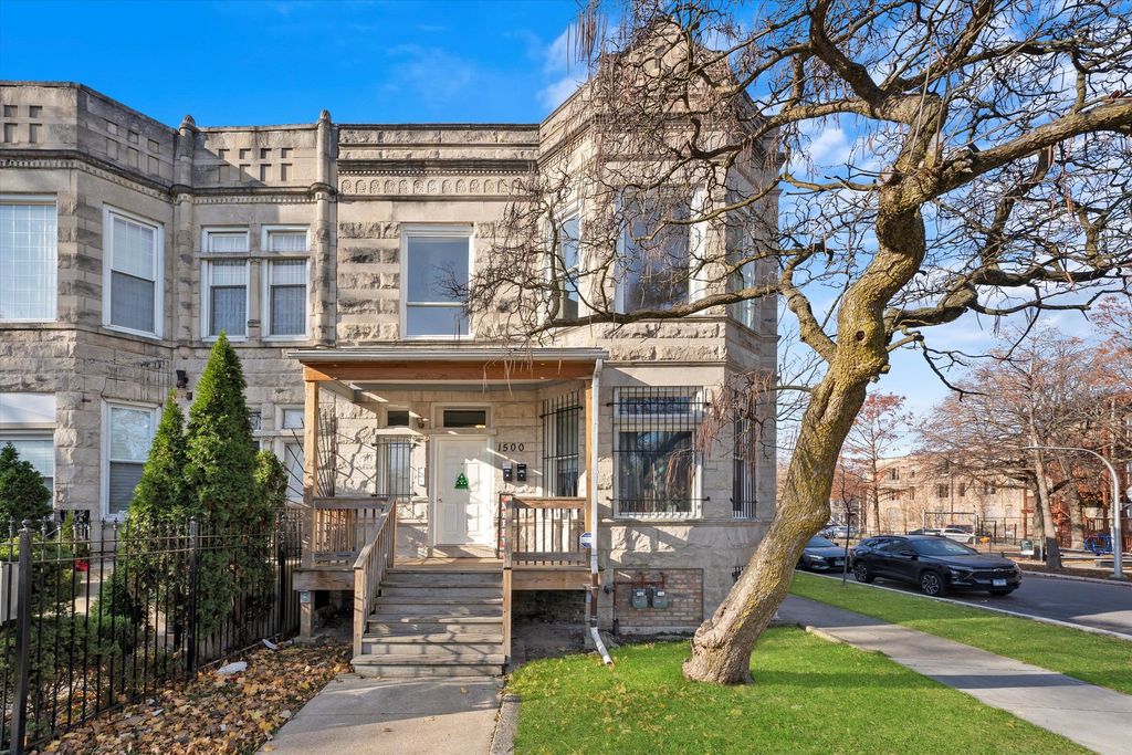 1500 S TRUMBULL Avenue, Chicago, IL 60623