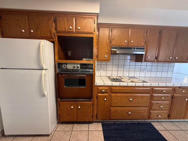 257 N Roberts Place, Dinuba, CA 93618