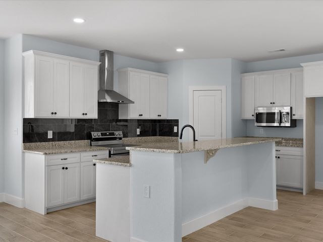 1013 Magnolia Court, Springtown, TX 76082