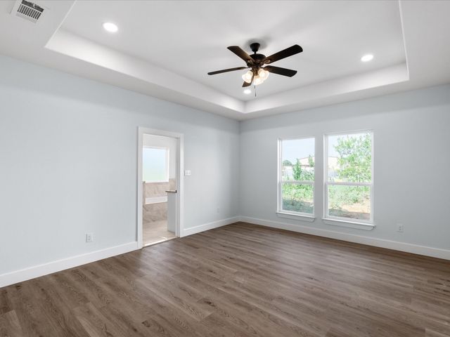 1013 Magnolia Court, Springtown, TX 76082