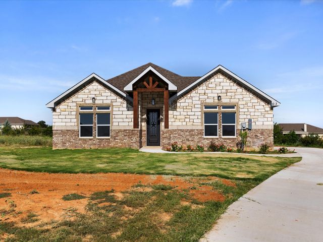 1013 Magnolia Court, Springtown, TX 76082