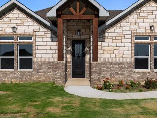 1013 Magnolia Court, Springtown, TX 76082