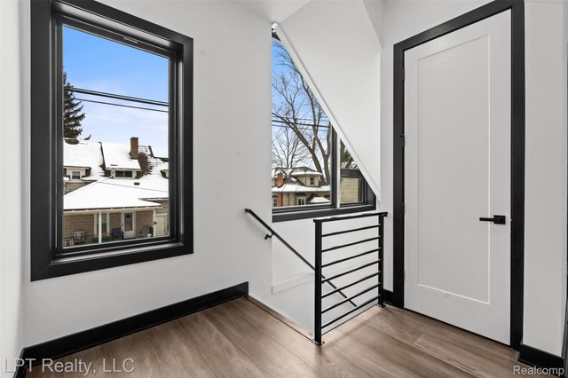 523 Walnut Street, Brighton, MI 48116