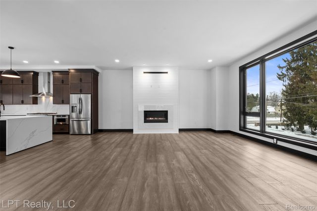 523 Walnut Street, Brighton, MI 48116