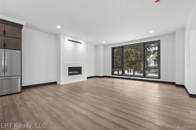 523 Walnut Street, Brighton, MI 48116