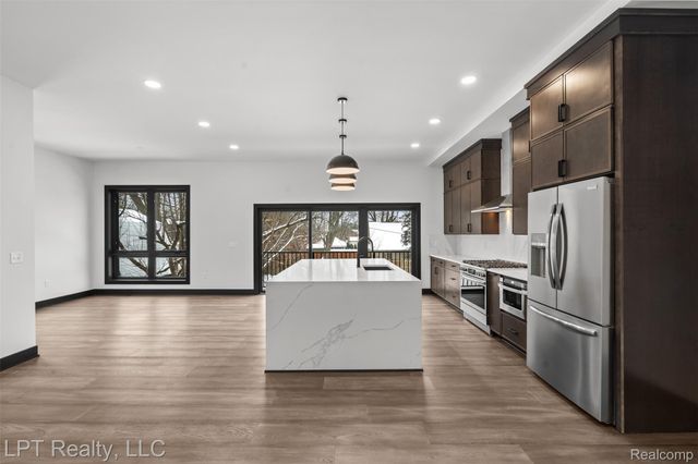 523 Walnut Street, Brighton, MI 48116