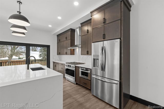 523 Walnut Street, Brighton, MI 48116