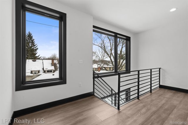 523 Walnut Street, Brighton, MI 48116