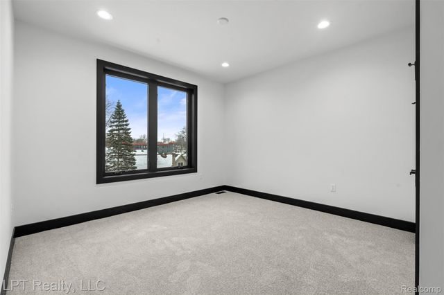 523 Walnut Street, Brighton, MI 48116