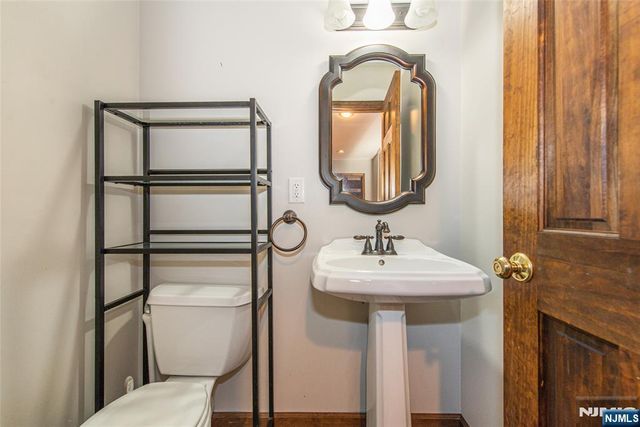 8 Tyler Place, West Milford, NJ 07421