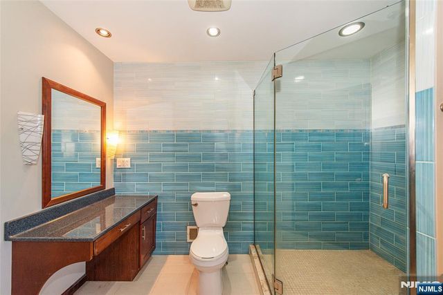 8 Tyler Place, West Milford, NJ 07421