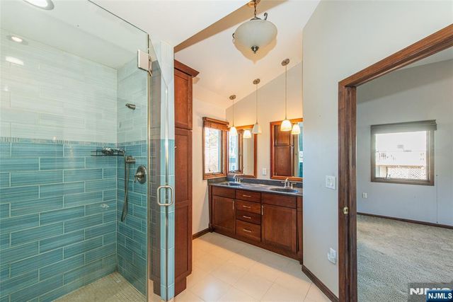 8 Tyler Place, West Milford, NJ 07421