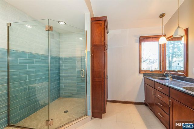 8 Tyler Place, West Milford, NJ 07421