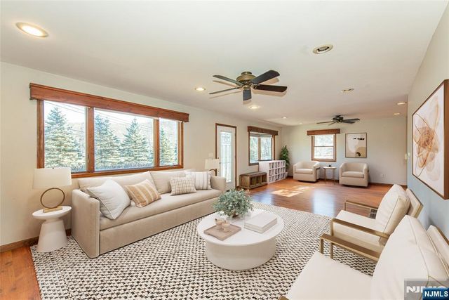 8 Tyler Place, West Milford, NJ 07421