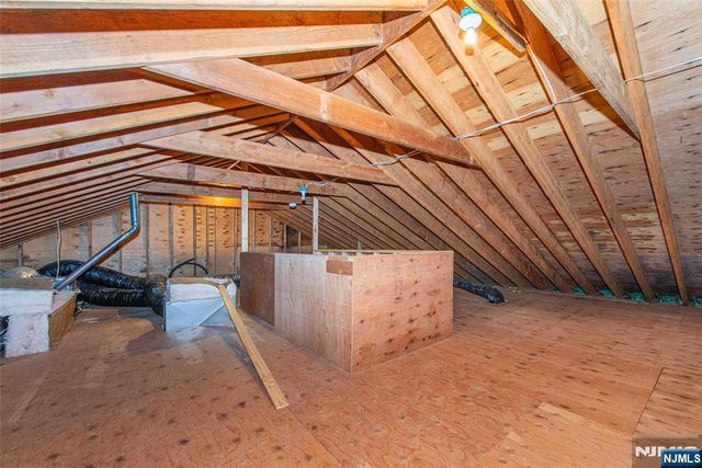 8 Tyler Place, West Milford, NJ 07421